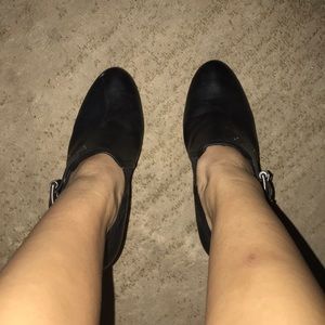 Black heels. Style & Co.